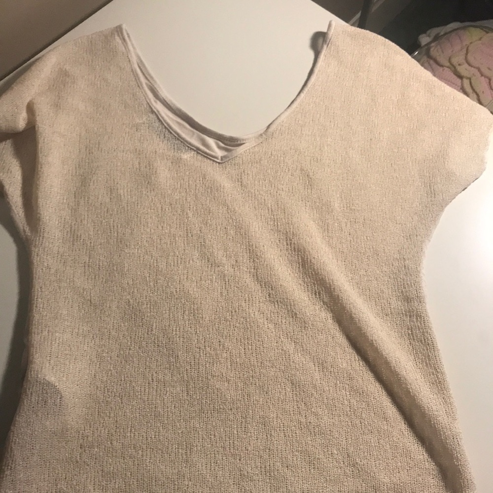 The Clas-sic tee with sequined heart. - Picture 4 of 6
